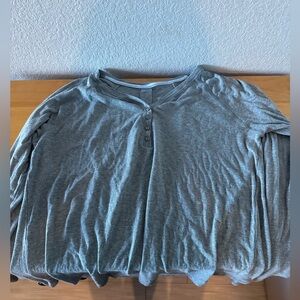 gray long pajama sleeve shirt